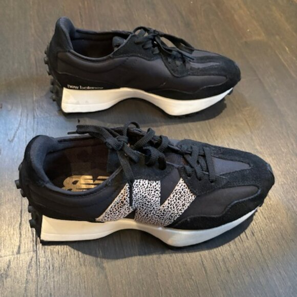 New Balance 327 sneakers in black with leopard detail Size 7 - Picture 1 of 6